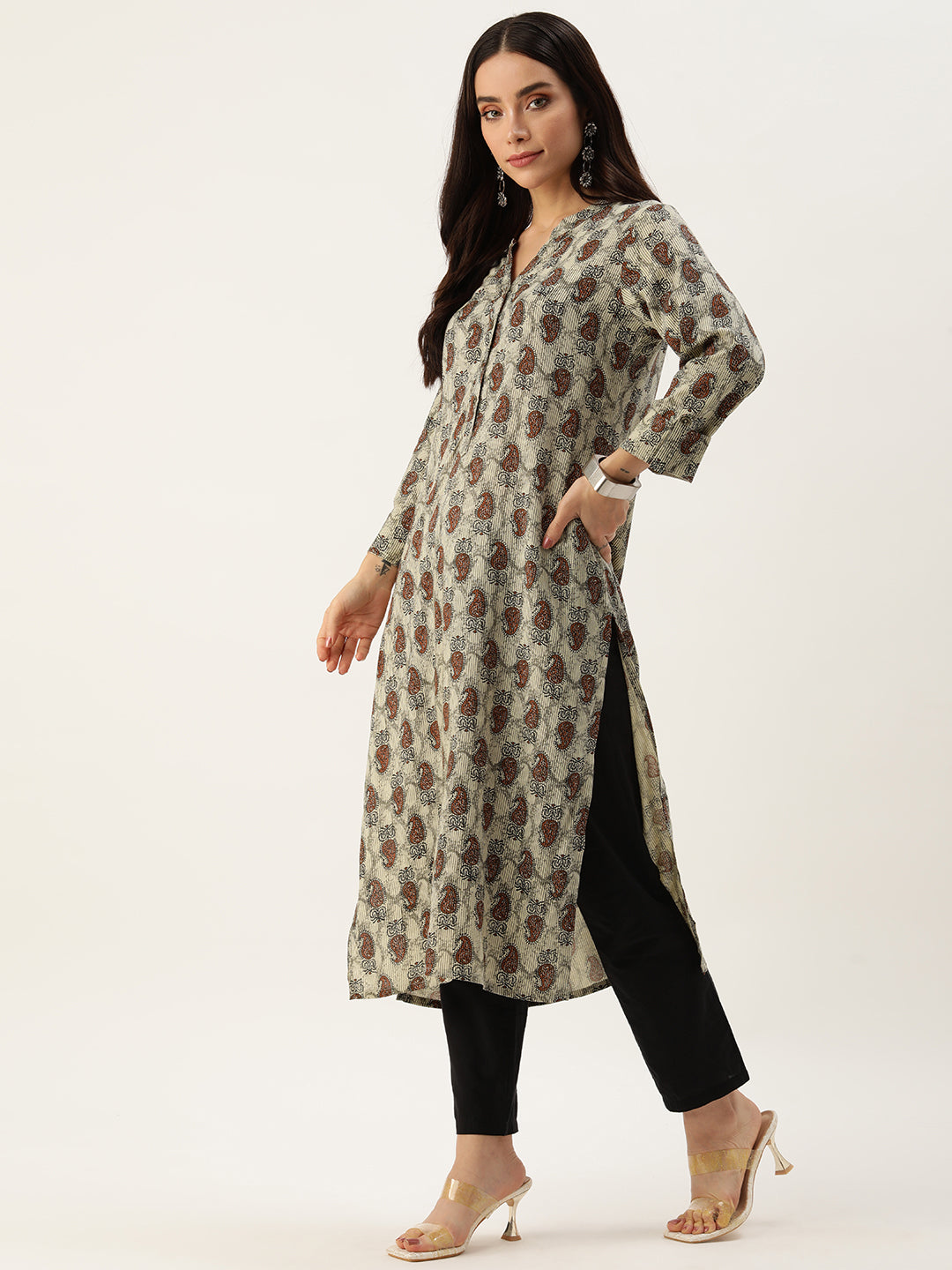 Beige Paisley Printed Straight Kurta with a pocket 