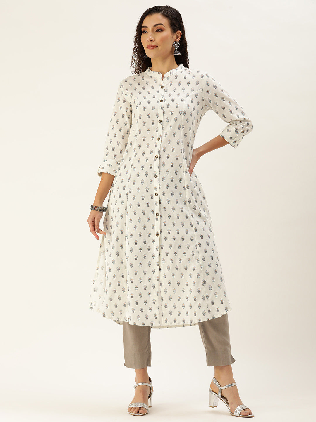 Ivory Ethnic Motifs Printed Mandarin Collar Roll-Up Sleeves Kurta with a pocket 