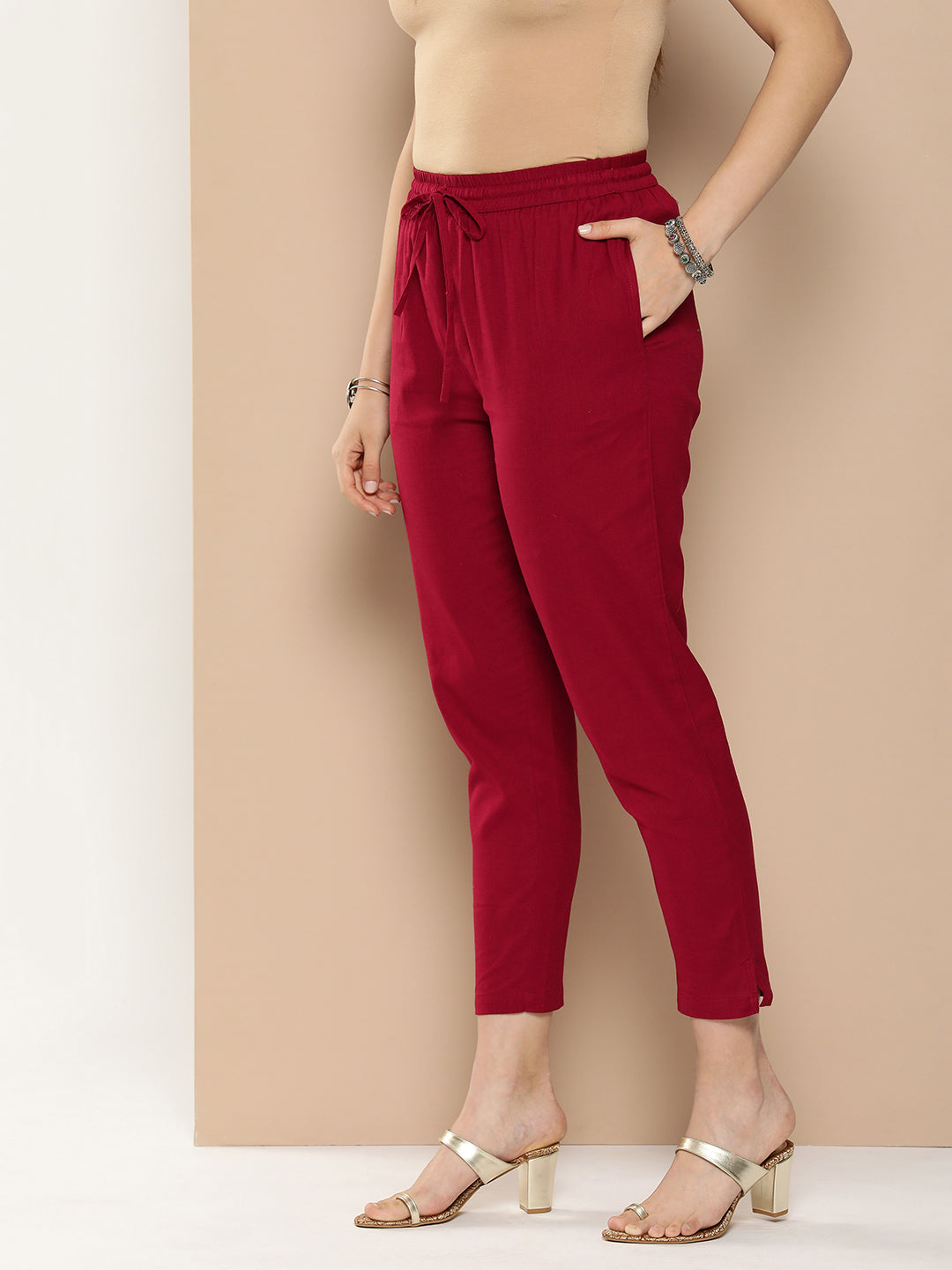 Red Solid Pleated Cigarette Trousers