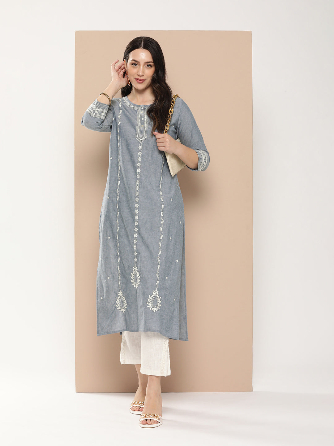 Blue Ethnic Motifs Embroidered Cotton Kurta