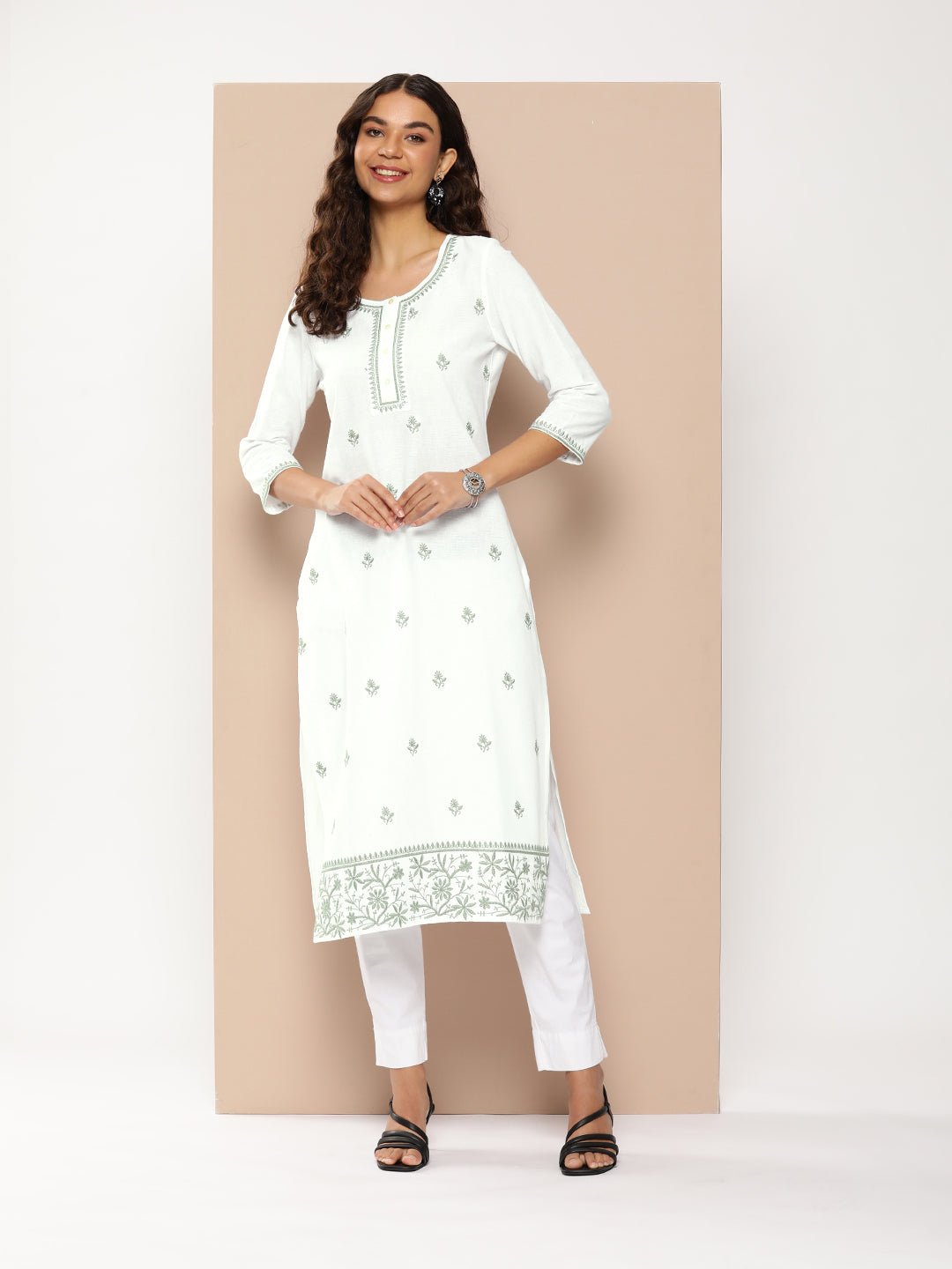 White Floral Embroidered Kurta with a pocket 