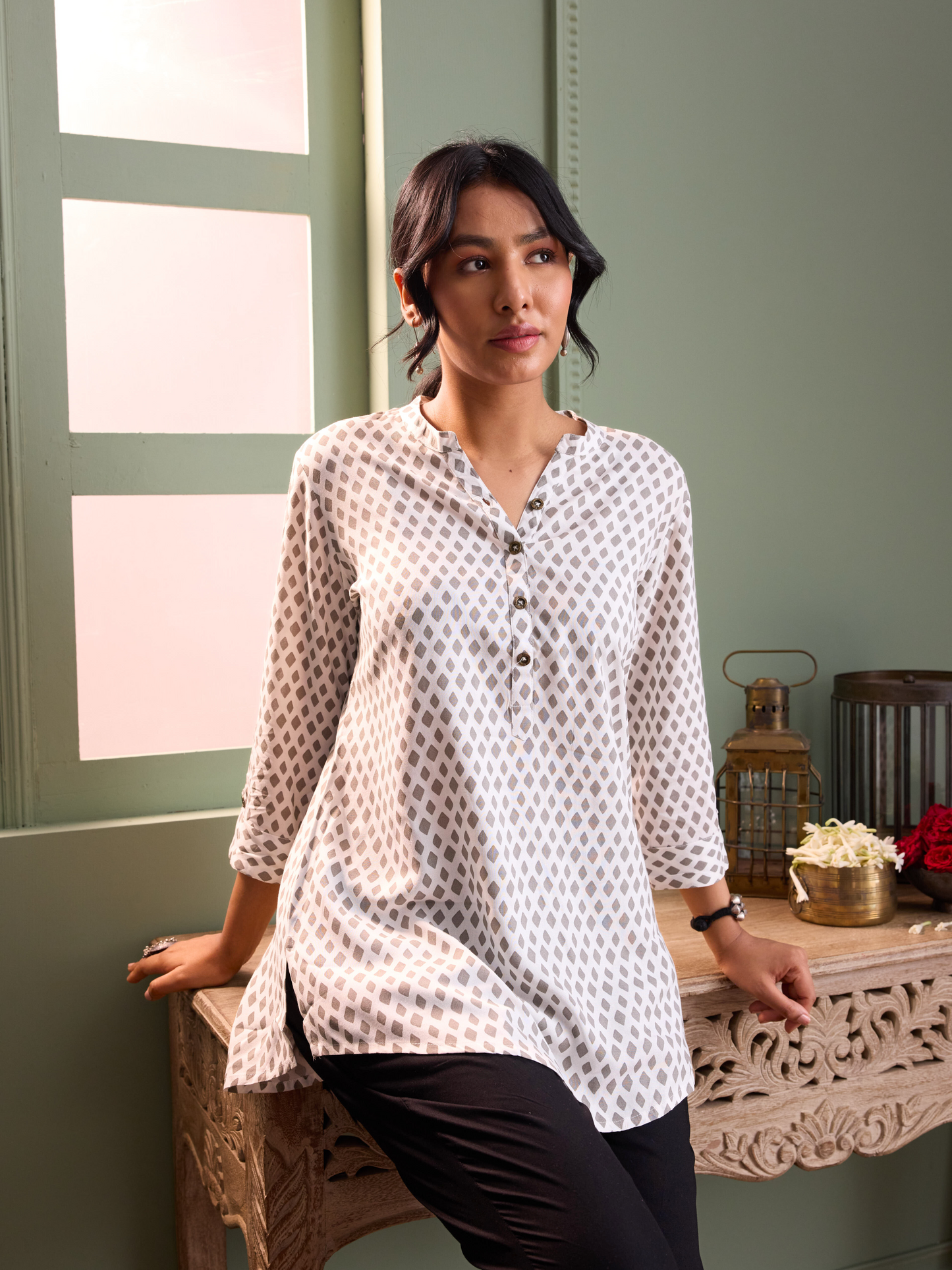 White Mandarin Collar Geometric Print Ethnic Tunic