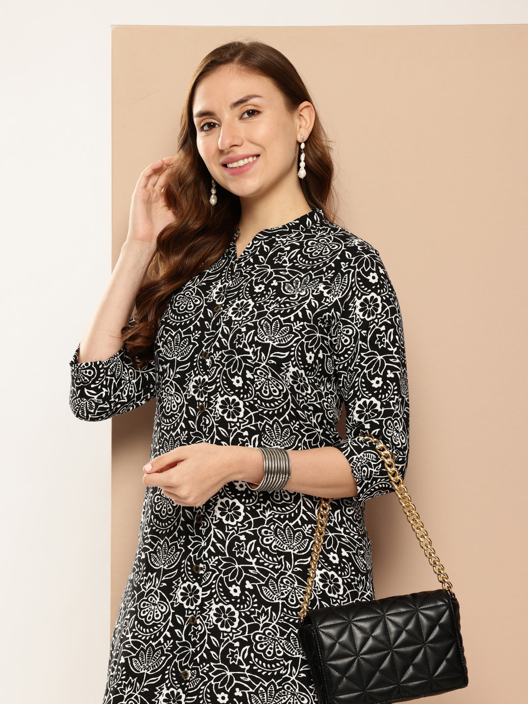 Floral Printed Mandarin Collar Roll-Up Sleeves Kurta