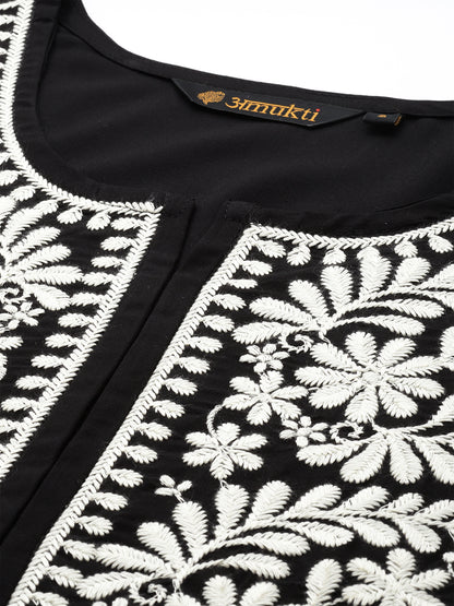 Black Floral Embroidered Panelled Thread Work Kurta