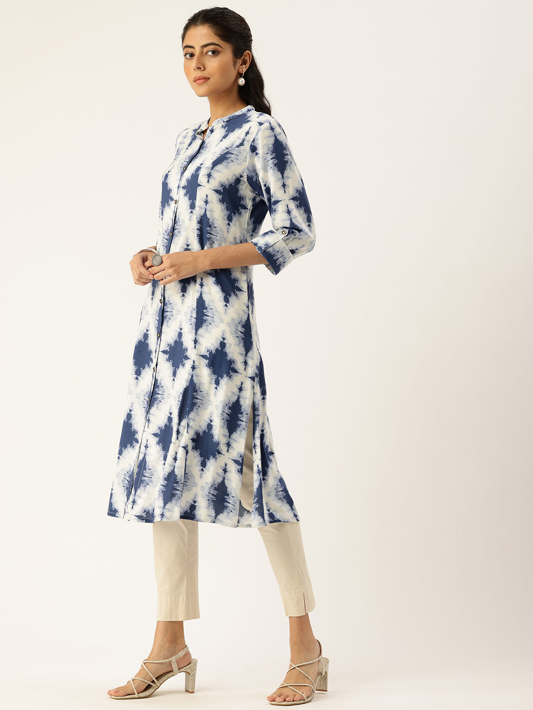 Blue Printed Mandarin Collar Roll-Up Sleeves Kurta