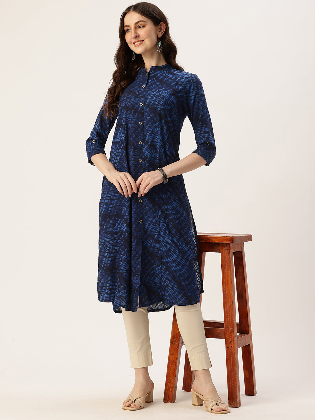 Blue Abstract Printed Mandarin Collar Kurta